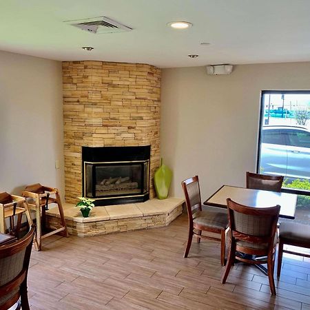 Country Inn & Suites By Radisson, Sandusky South, Oh Milan 외부 사진